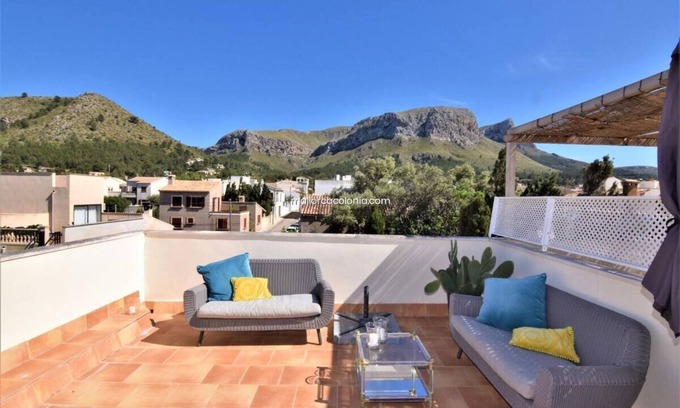 Colonia de Sant Pere House | Coastal Village House, 3-Bed, 2 En-Suite, Sea and Mountain Views, Roof Terrace