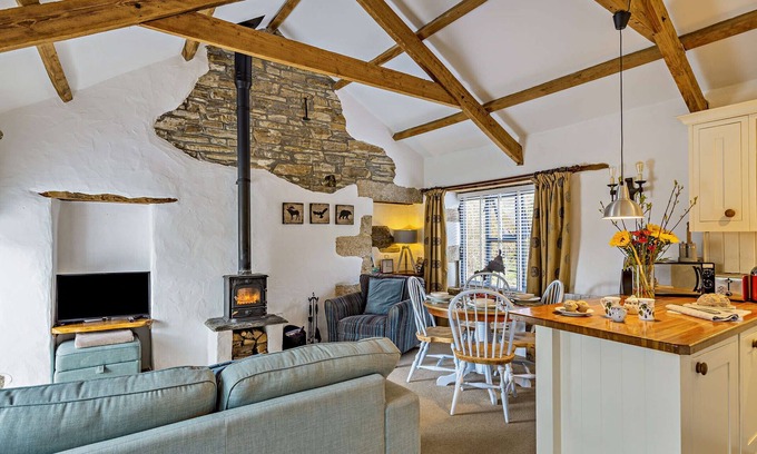 Bodmin House | Cobble Retreat - One Bedroom House, Sleeps 2