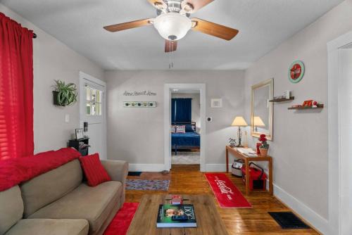 Pacific House | Coca Cola Cottage - Stay & Play Near Purina Farms