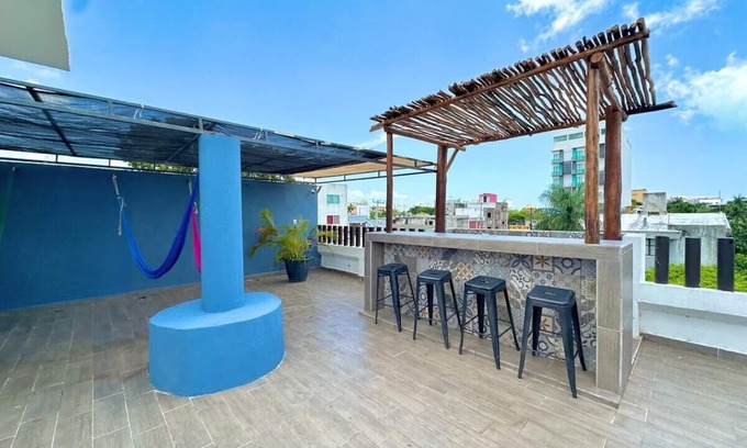 Downtown Cancun Condo | ♥Coco 2♥ Studio 1 bedroom, Wi-Fi, A/C and rooftop
