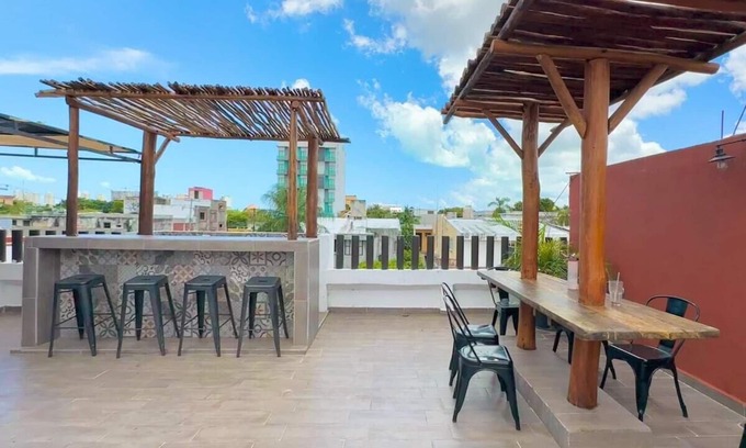 Downtown Cancun Apartment | ♥Coco 6♥ Studio 1 bedroom, Wi-Fi, A/C and rooftop