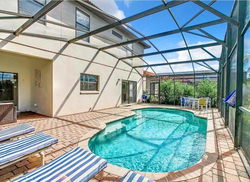 Four Corners House | Coco Villa - Stay for 10 with Resort-style Amenities