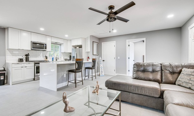 College Manor House | Cocoa Home w/Large Yard: 3 Mi to Indian River!