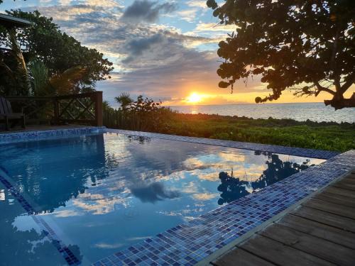 Antoneys Cay Hotel | Cocolobo Resort