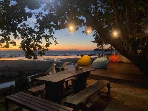 Saladan Hotel | Coconut Lanta Resort @Klong Dow beach