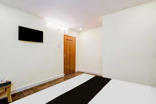 Hyderabad Hotel | Collection O Neredmet Road