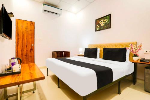 Nagpur Hotel | Collection O Pardi Near Kalamna Market