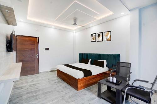 Varanasi Hotel | Collection O Tisaura