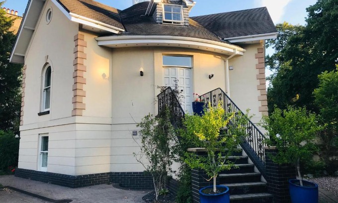 Cheltenham Bed & Breakfast | College View