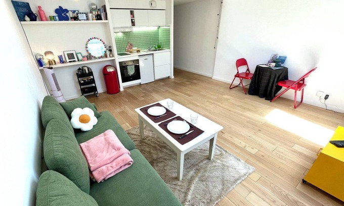 Thonon-les-Bains Condo | Colorful cocoon in the center of town