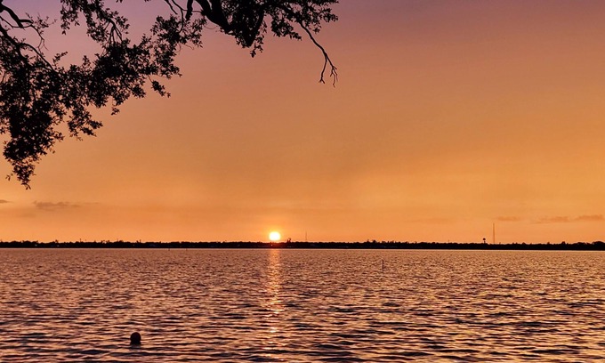 Edgewood Apartment | Come and enjoy the beautiful water views and watch the amazing sunsets nightly!