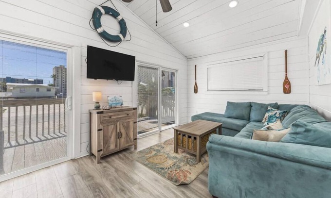 Gulf Shores House | Come dip your toes into the SuGaR sAnDs!