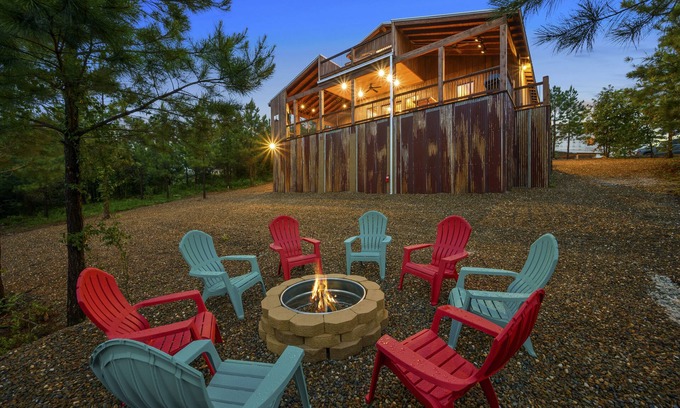 Broken Bow Cabin | Come enjoy the beautiful mountain views