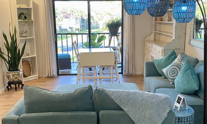 Port Charlotte Condo | Come Relax in Port Charlotte Beachy Bungalow getaway!