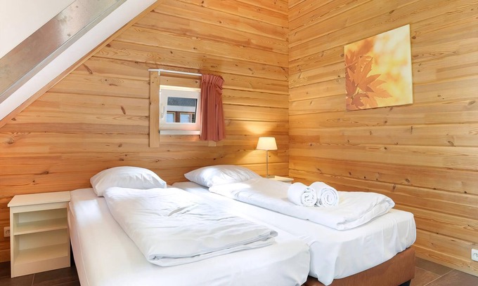 Zutendaal House | Comfort 6-person children's bungalow in the holiday park Landal Mooi Zutendaal