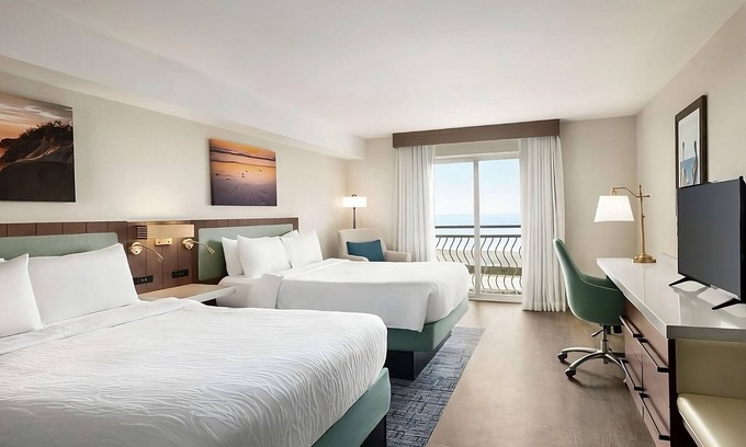 Carlsbad Hotel | Comfort and Relaxation! Onsite Pool, Pets Allowed, Steps to Beach!
