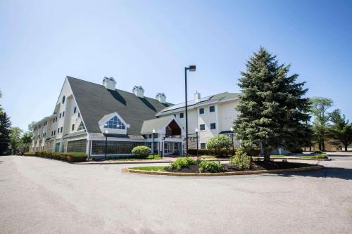 Concord Hotel | Comfort Inn