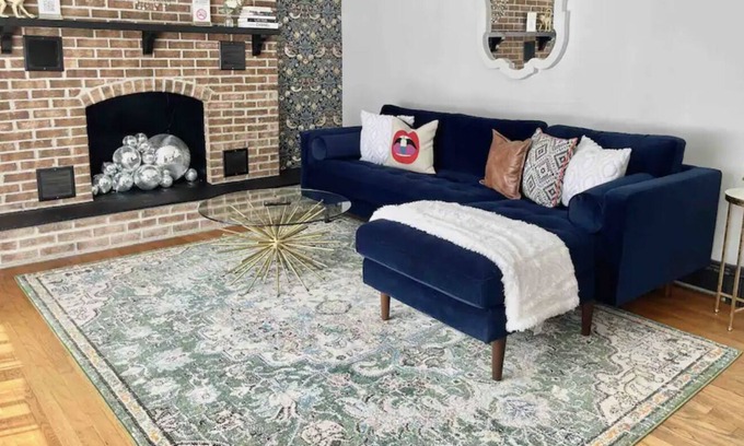 Rhinebeck House | Comfort & Style! 1 mile to town center w/ free bikes, huge backyard, no chores!