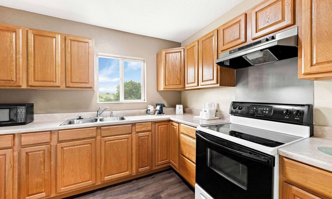 Abingdon Hotel | Comfort Suites Abingdon I-81