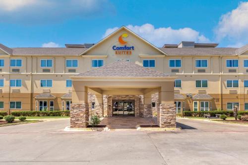 Park Central Hotel | Comfort Suites North Dallas