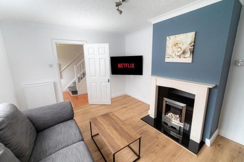 Basingstoke House | Comfortable 3-Bed, 2-Bath Basingstoke Stay