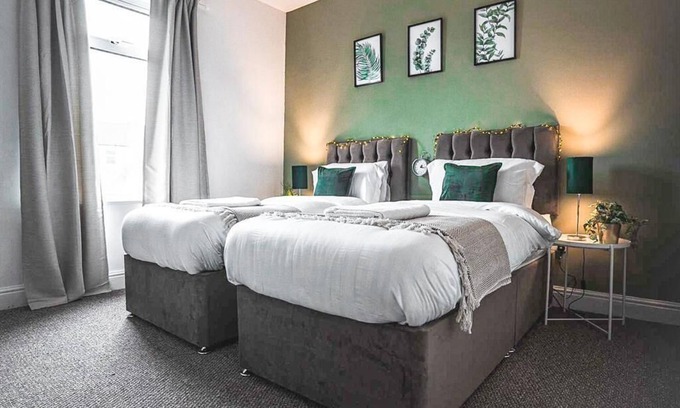 Coventry Hotel | Comfortable 3-bed House in the Heart of Coventry