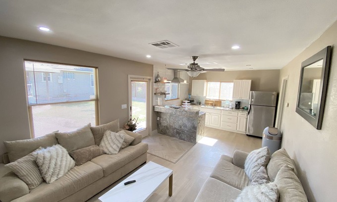 Fresno House | Comfortable 3 Bedroom Home in Cozy Neighborhood