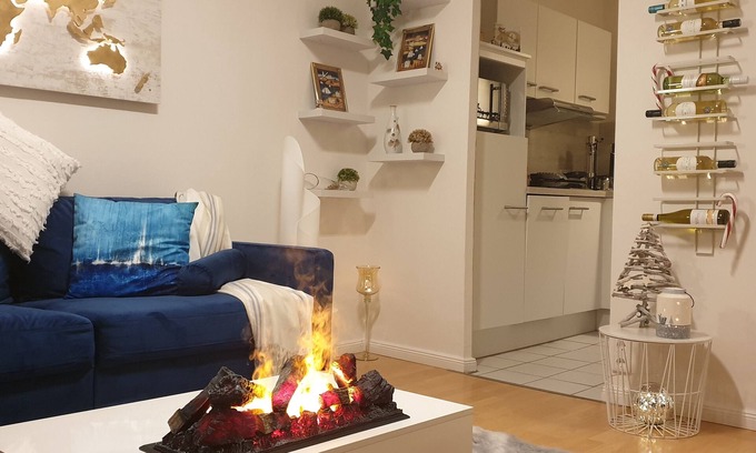 Gluecksburg House | Comfortable and modern, balcony, PP, beach, DeLongi, home cinema.