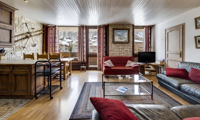 Le Cret Apartment | Comfortable apartment for rent with family or friends