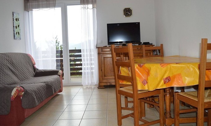Les Angles Apartment | Comfortable apartment, 1 bedroom, private parking