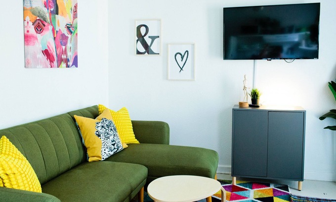East Hill Apartment | Comfortable Home Base in Pensacola