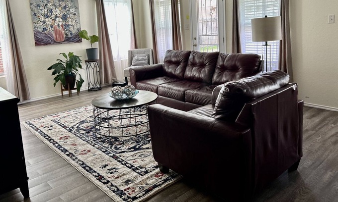 Killeen House | Comfortable Home/Close to Fort-hood Military Base/ Shopping