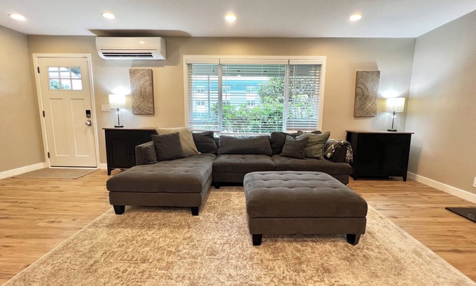 Mount Vernon House | Comfortable house with AC in delightful Mount Vernon