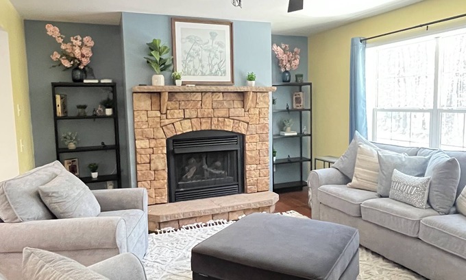 Gilford House | Comfortable House w/Private Gym + back Deck