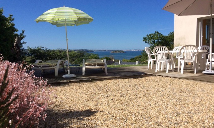 Crozon House | Comfortable house with beautiful sea view