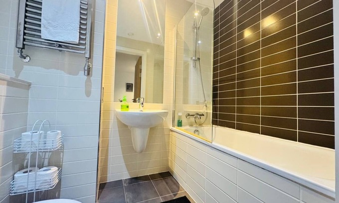 The Docks Apartment | Comfy and Cozy 2Bedroom Apartment - 902