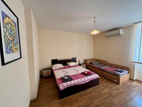 Sofia Apartment | Comfy Apt next to Palace of Justice