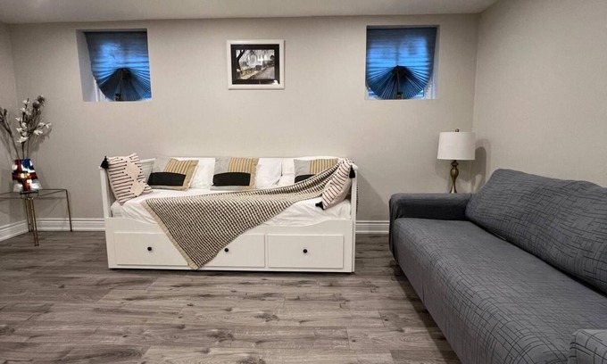 Mississauga Apartment | Comfy Basement Apartment with Private entrance and free car