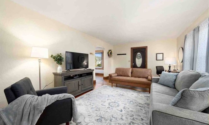 Oneonta House | Comfy furnishings, nice yard, peaceful neighborhood