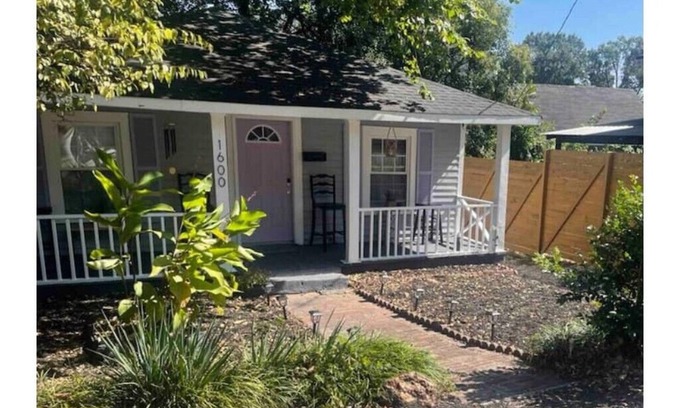 Charlotte House | Comfy Home - Minutes to Uptown Charlotte
