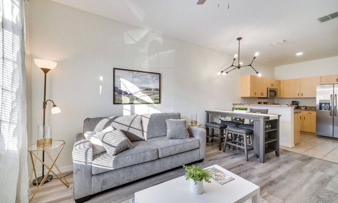 Haines City Condo | Community Pool: Family-Friendly Florida Condo!
