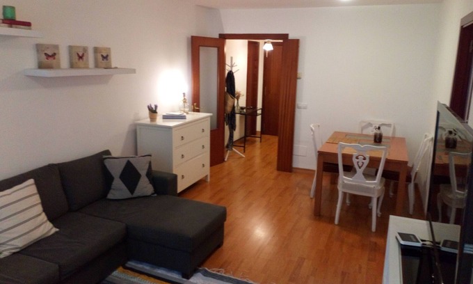 Santander Apartment | Complete apartment near the airport. Next to the English Court shopping center.