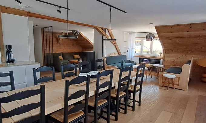 Samoens Apartment | Completely renovated 3* apartment 128m2 in the center of Samoëns 4 bedrooms for 11 people