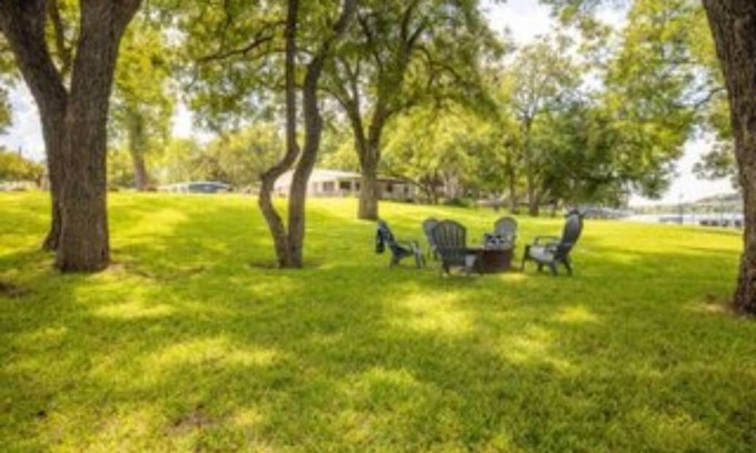 Buchanan Dam Condo | Condo 16, Beautiful Lake View