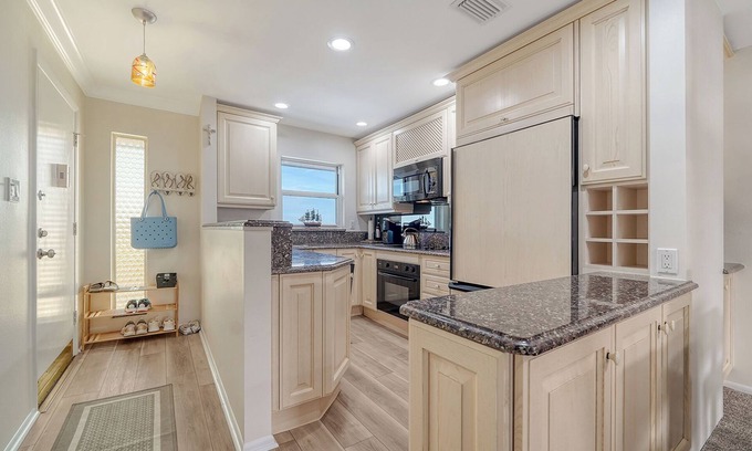 Siesta Key Condo | Condo #421 Steps to Siesta Key Beach!