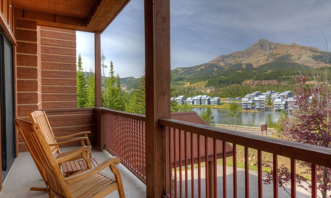 Big Sky Condo | Condo w/private hot tub, fireplace, great views & community gym - Mountain Lake Luxury Lookout