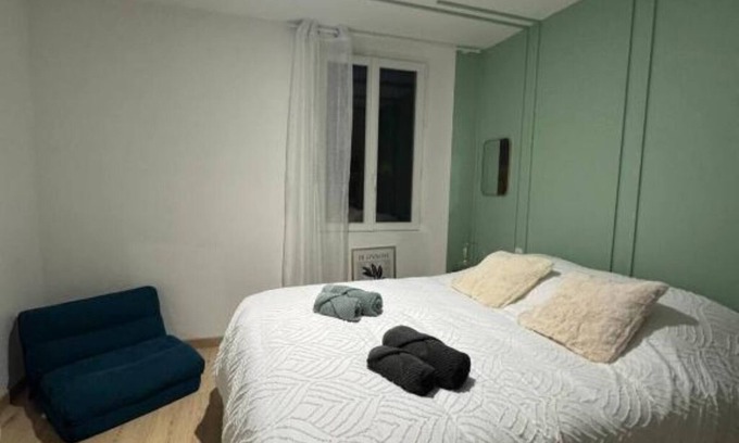 Bazadais House | Confort & Charme - Apartment with Terrace in Grignols