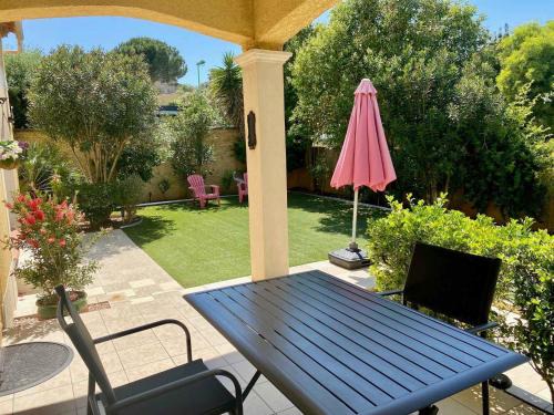 Meze House | Confort et Détente à Mèze: Villa avec Jardin, 3 Chambres, Climatisation et Wifi - FR-1-604-1