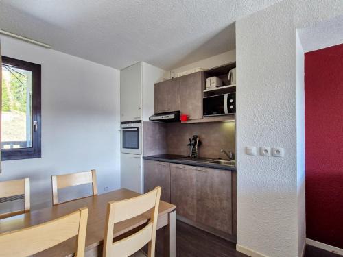 Flaine Apartment | Confortable 2 Pièces Sud avec Terrasse, Piscine, Spa et Parking - Flaine Forêt - FR-1-425-189
