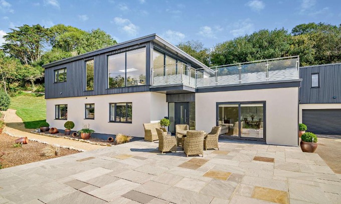 Lyme Regis House | Conifers
